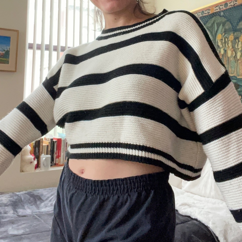 Black and white striped cropped sweatshirt